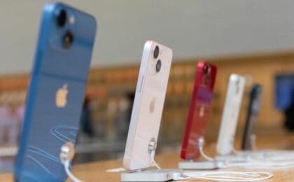Banner Image of things to check when buying secondhand iPhones